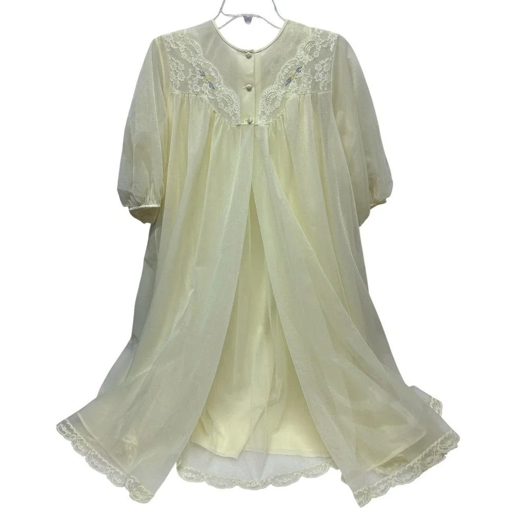 VTG Shadowline Bridal SILKY‎ Peignoir Lace Trim Embroidered Nylon Robe Nightgown